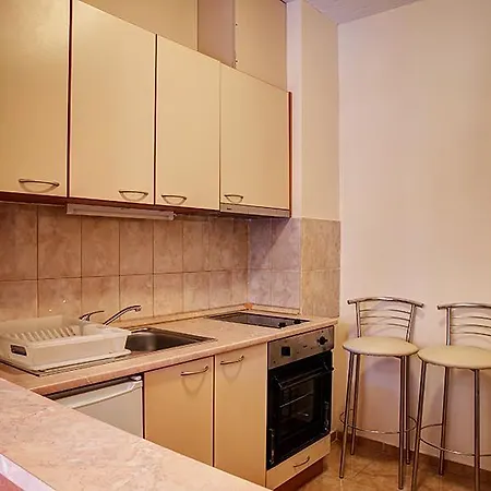Flora - Szálloda Borovec