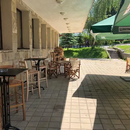 Flora - 2* Borovets